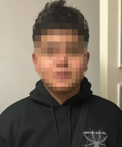 İzmir'de Kan Donduran 'Sigara' Dehşeti: 14 Yaşındaki Çocuk, 16 Yaşındaki Genci Bıçakladı