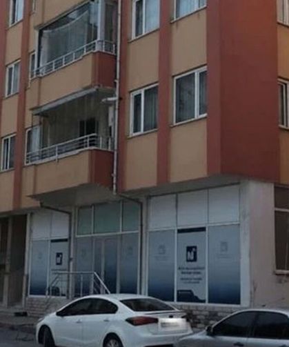 Kastamonu'da Üniversiteli Genç Kız Hocasından Kaçmak İçin Balkondan Atladı