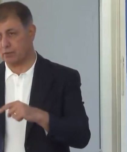 AK Parti'ye Geçeceği İddia Edilen Cemil Tugay Sessizliğini Bozdu: "Umurumda Değil!"