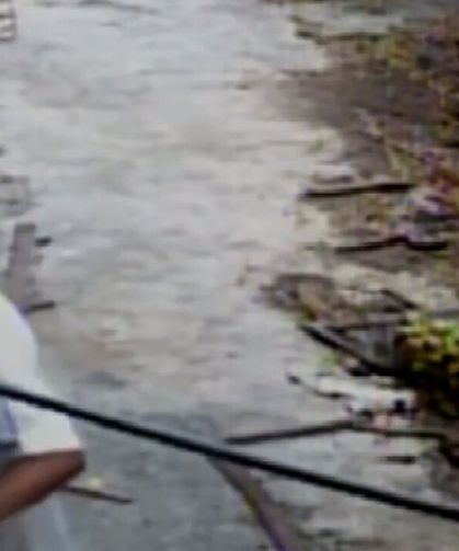Adana'da 100 Çeyrek Altın Çalan Şahıs Terleyip Kaskını Çıkarınca Yakayı Ele Verdi