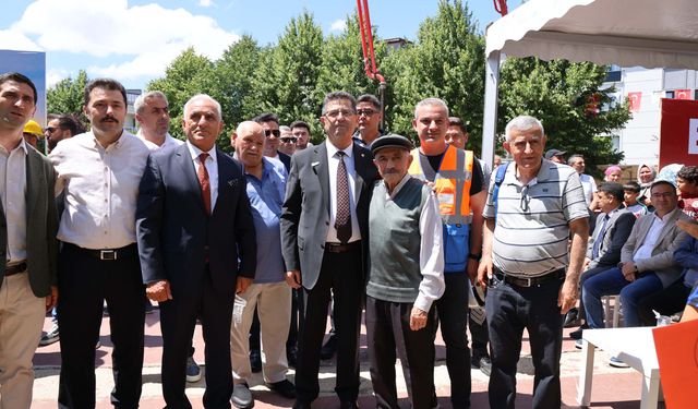 Emekliler İçin Yeni Buluşma Noktası: Çekmeköy'de Emekliler Lokali Geliyor!
