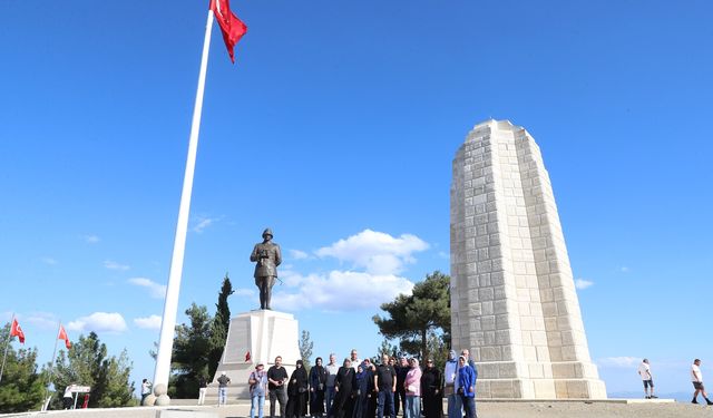 Sultangazililer Çanakkale'de duygu dolu anlar yaşadı