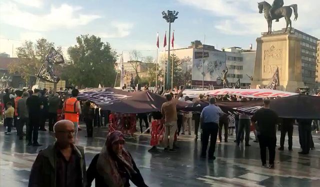 Cinayet olayları yaşanırken Filistin' destek yürüyüşünde 'hilafet' çağrısı