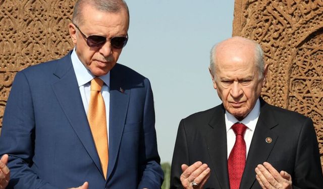 Son dakika; Bahçeli'den, Erdoğan'ın yeniden seçilmesi için Anayasa teklifi