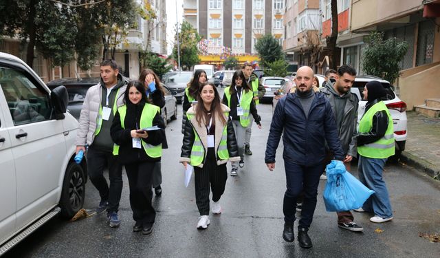 Kapı kapı gezip dönüşümün önemini anlattılar