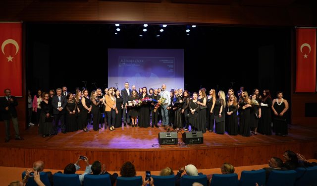 Kartallılar usta sanatçı Ali Ekber Çiçek'i unutmadı