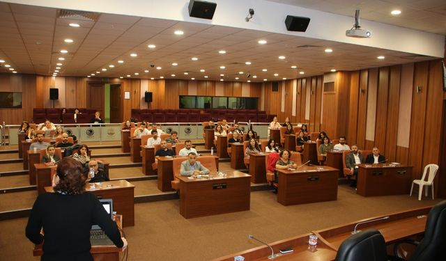 Kartal Belediyesi personeli eğitimle gelişiyor