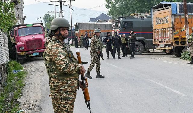 “Pakistan ve Hindistan Savaşı: Çiftlik Saldırısı Son Kriz”