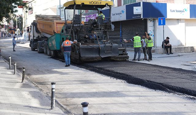 Kartal'ın mahallelerinin yollarında eş zamanlı çalışma