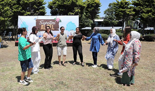 Küçükçekmeceli kadınlar sepetini alıp piknikte buluştu