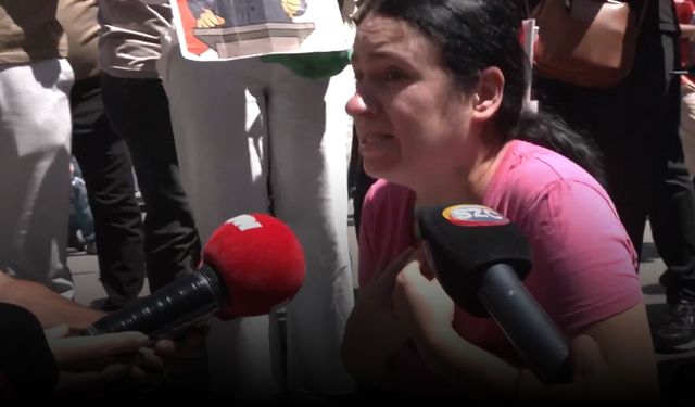Öğretmen Bakanlık önünde isyan etti; Yakalım mı kendimizi?
