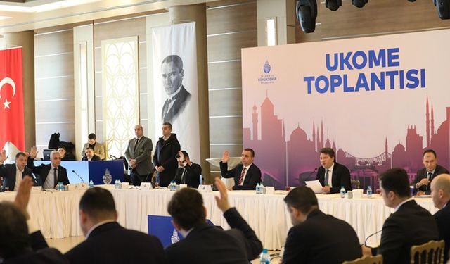 İstanbul'da yüzde 30'luk toplu taşıma zammı geri çekilsin talebi