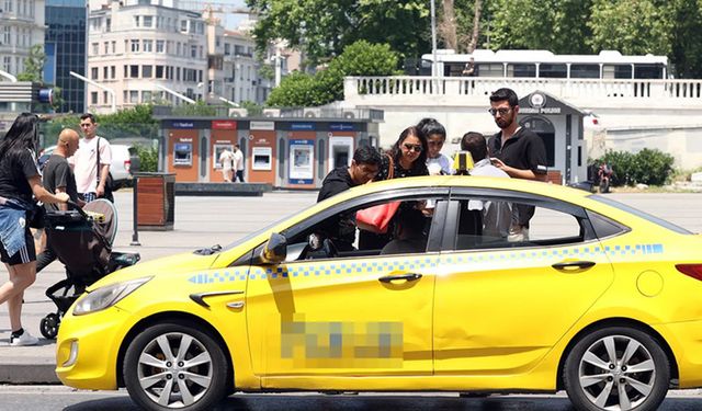Turistten servet gibi ücret alan taksicinin ruhsatı iptal edildi