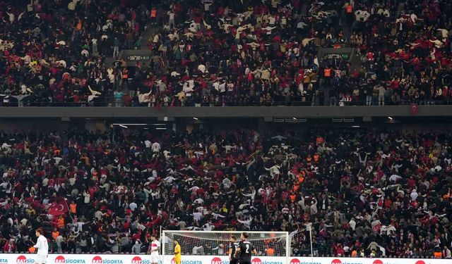 Türkiye Gürcistan maçında Abdullah Öcalan'a küfürlü tezahürat