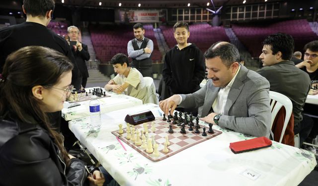 Cumhuriyet’in Gençleri Hamlelerini Yarıştırdı!