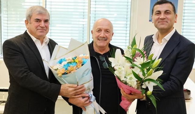 Zabıta Amiri Gürsel Aşıkoğlu’na veda: Mesai arkadaşlarından çiçekli uğurlama