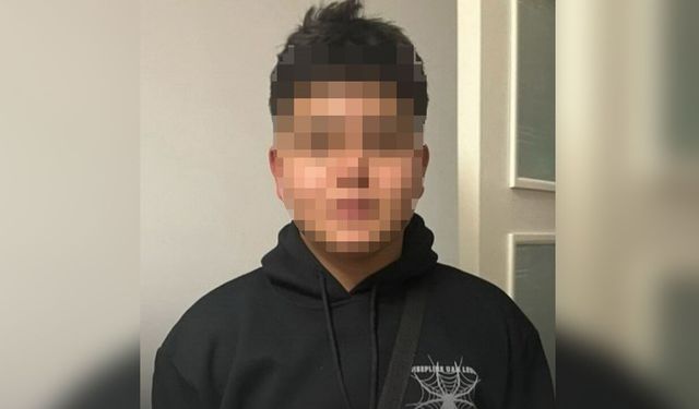 İzmir'de Kan Donduran 'Sigara' Dehşeti: 14 Yaşındaki Çocuk, 16 Yaşındaki Genci Bıçakladı