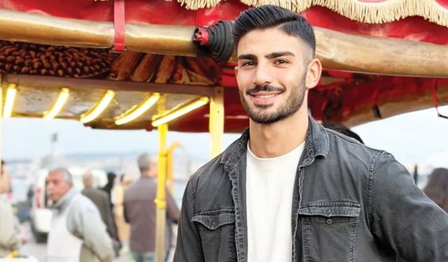 Fenomen Olan Yakışıklı Kestaneci Kürtçe Kanala Röportaj Verdi