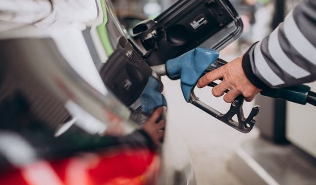 Benzine 82 Kuruş İndirim Geldi, Ancak Boş Yollarda Etkisi Sınırlı Kaldı!