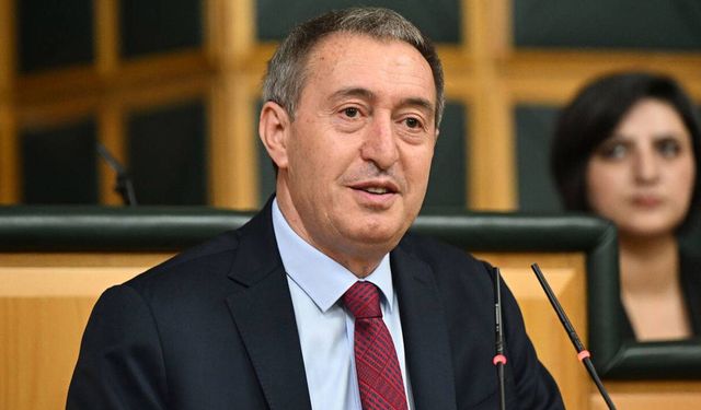 DEM Parti Eş Genel Başkanı Bakırhan’dan Almanya’da ‘Toplumsal Barış’ Mesajı: "Yol Sadece Kürtlerle Değil, Muhalefetle de