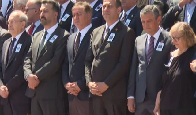 "Mutlak Butlan" Sonrası İlk Temas: Kılıçdaroğlu ve Özel, Orhan Sür’ün Cenazesinde Yan Yana Geldi!