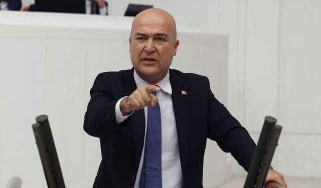 CHP'de Tarihi Kopuş: Özgür Özel'in Ardından İlk İstifa Geldi!