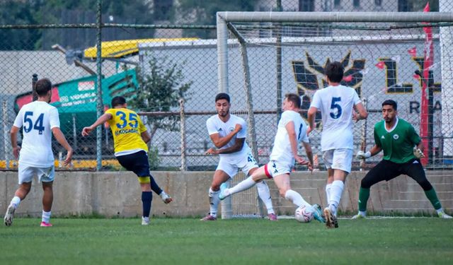 Küçükçekmece Sinopspor Bolu Kampına Galibiyetle Başladı
