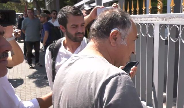 Bu Kez Madenciler Polis Çağırdı: Enerji Bakanlığı Önünde Kilitli Kapı İsyanı