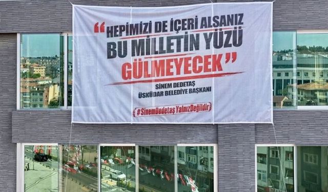 Üsküdar Belediyesi'nde Seçim Öncesi Gece Yarısı Hareketliliği: Sinem Dedetaş Posteri İndirildi