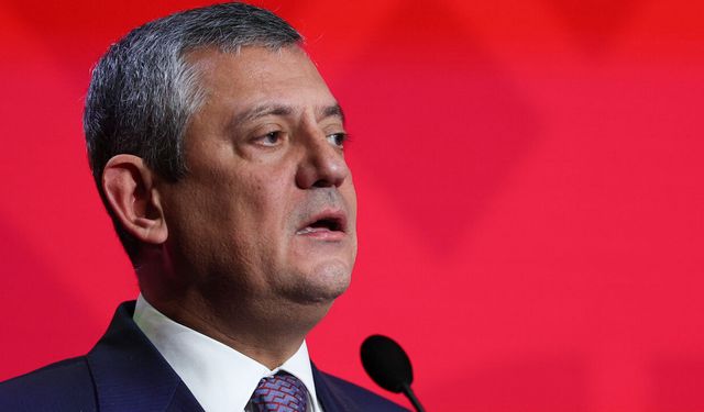Yeni Parti Lideri Özgür Özel'den Çerçeve Yasa Eleştirilerine Yanıt: "Hibrit Model Uyguladık, Vicdanım Rahat"