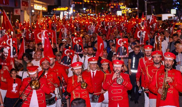 Zafer Coşkusu Maltepe’yi Kırmızı-Beyaza boyadı!
