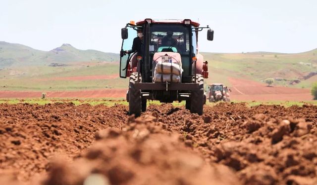 Akaryakıta Dev Zam Çiftçiyi İsyan Ettirdi: Motorin 100 Liraya Koşuyor