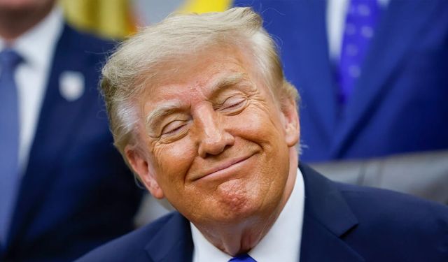 Donald Trump'tan Tartışma Yaratacak Çıkış: "Hürmüz Boğazı'nın Adını Trump Boğazı Yapalım"