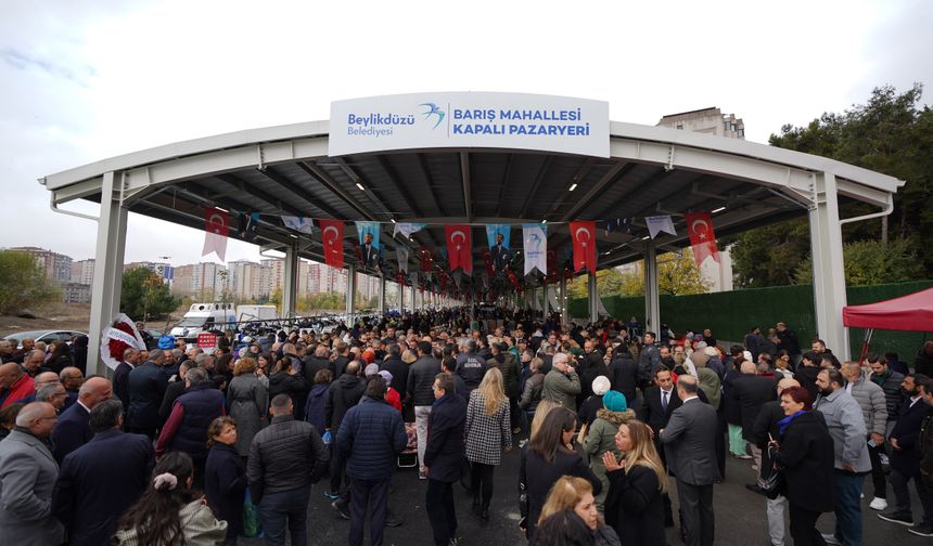 Beylikdüzü sakinleri yeni pazarına kavuştu