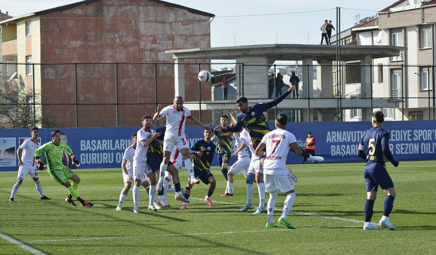 Lider Küçükçekmece Sinop Spor farklı kazandı