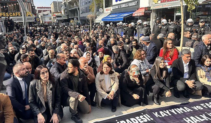 TÜKODER'DEN kayyum atamalarına karşı demokrasi vurgusu