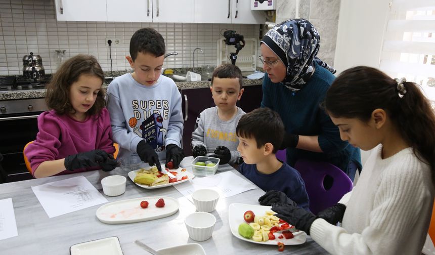 Eyüpsultan Sömestirfest’te minik şefler waffle yaptı