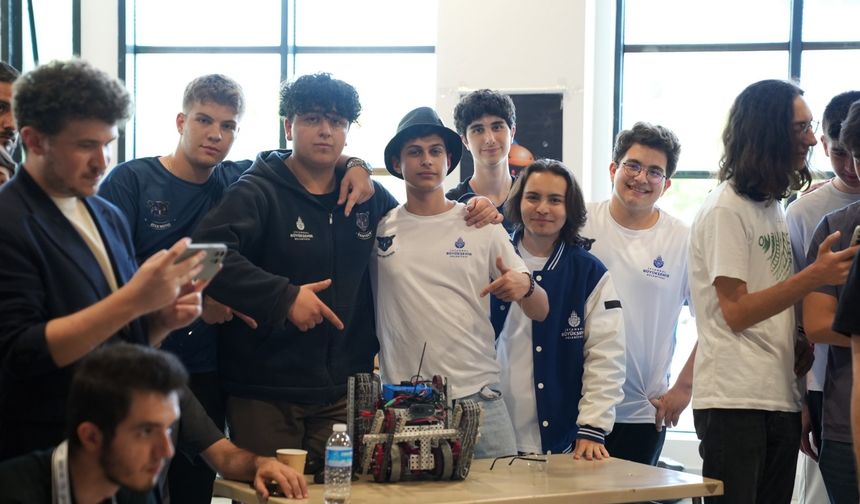 Robot Olimpiyatları'nda ödül zamanı