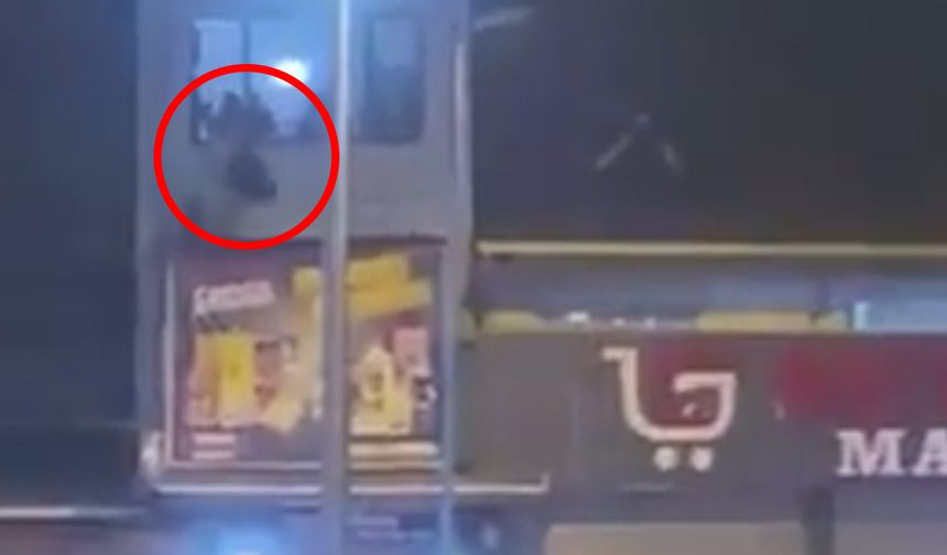 Fatih’te Dehşet: Komşusunu Pencereden Aşağı Attı!