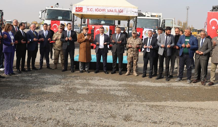 Iğdır’da Hizmet Filosu Güçleniyor: 6 Araç Dualarla Göreve Başladı
