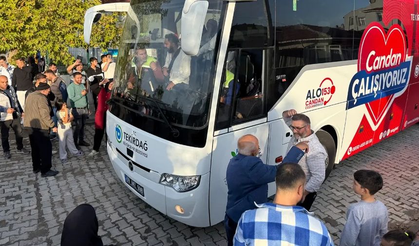 Tekirdağ Büyükşehir Belediyesi Umre Yolcularını Havalimanına Ulaştırdı