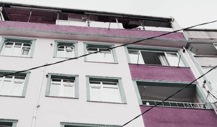 Son dakika: Bağcılar'da bir evden 3 ceset çıktı