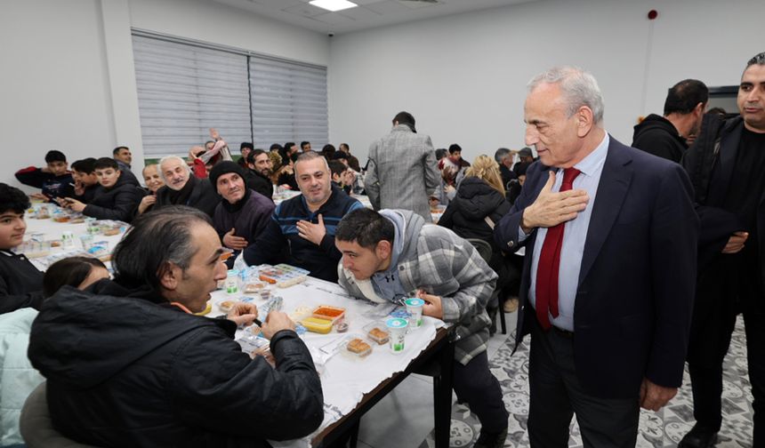 Küçükçekmece’de Ramazan Bereketi; Sofralar Kuruluyor, Kardeşlik Güçleniyor