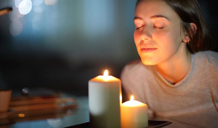 Mum Yakmak Beyni Nasıl Etkiliyor? Yeni Araştırmalar Çarpıcı Gerçekleri Ortaya Koydu