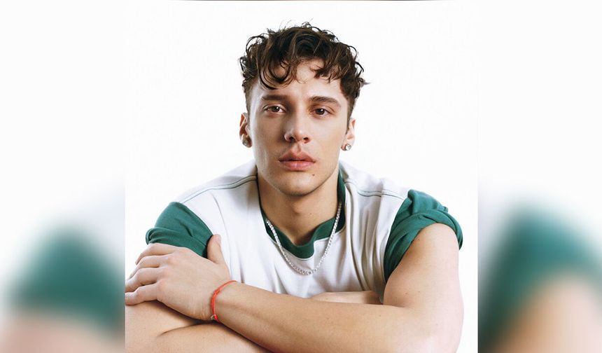 Son dakika: Şarkıcı Edis, gözaltına alındı