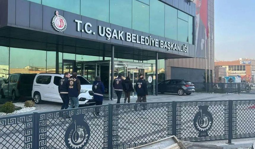 Uşak Belediyesi’nde Yolsuzluk Operasyonu: Belediye Başkanı Özkan Yalım Gözaltında!