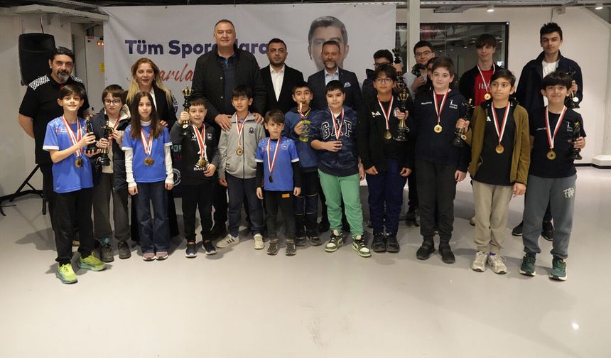 Kartal’da ‘hamleler’ bu kez 23 Nisan için yapıldı