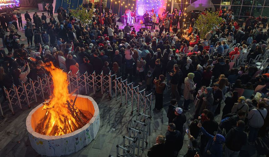 Gaziosmanpaşa Hıdırellez Ateşiyle Renklendi!