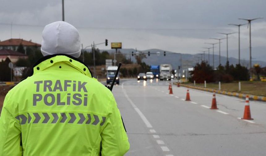 Sürücüler Dikkat: Araçlarda Zorunlu Ekipman Listesi Genişledi!