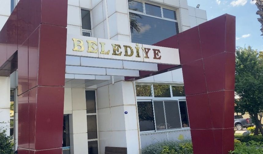 İzmir Seferihisar Belediyesi’ne Rüşvet Operasyonu: Belediye Başkan Yardımcısı ve Milletvekili Danışmanı Dahil 15 Gözaltı